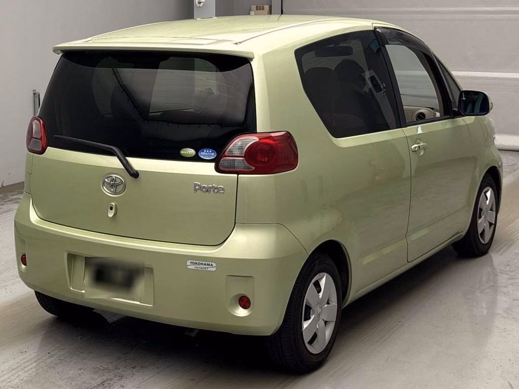 TOYOTA PORTE
