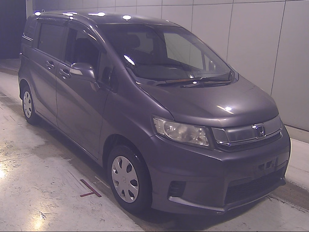 Honda Freed Spike