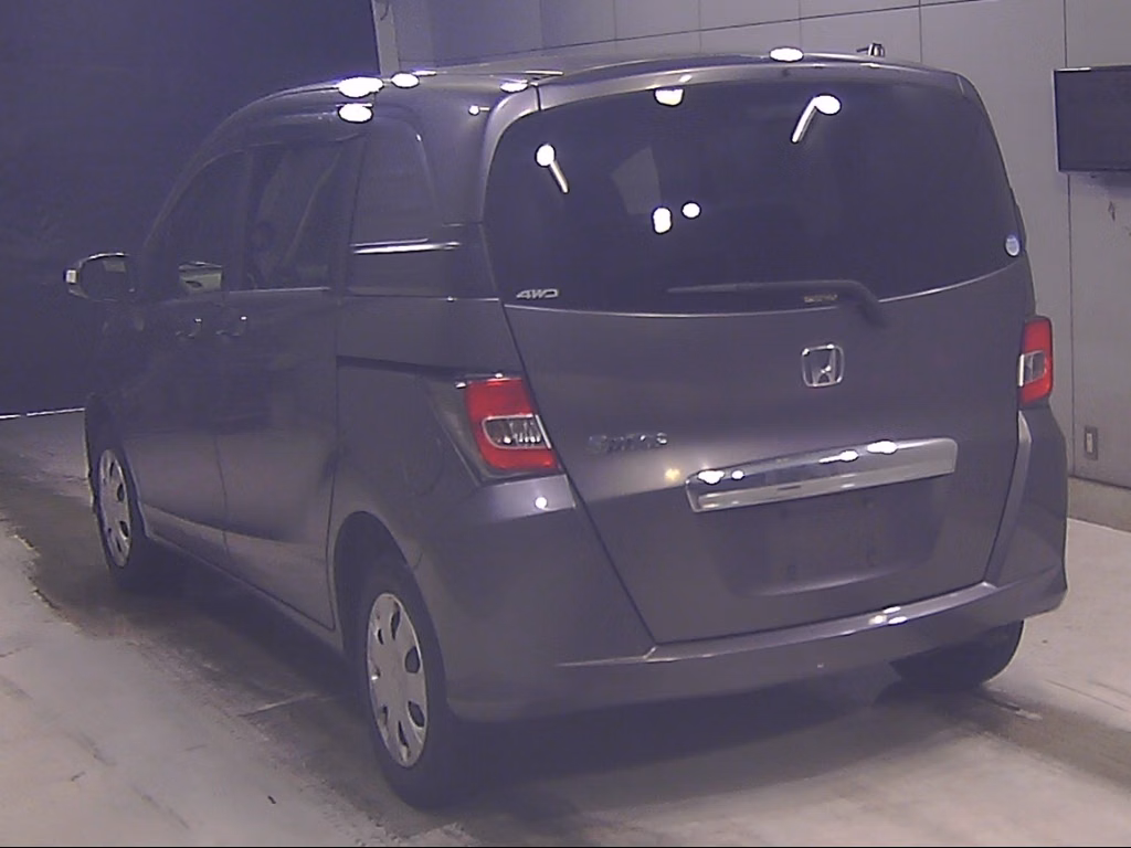 HONDA FREED SPIKE