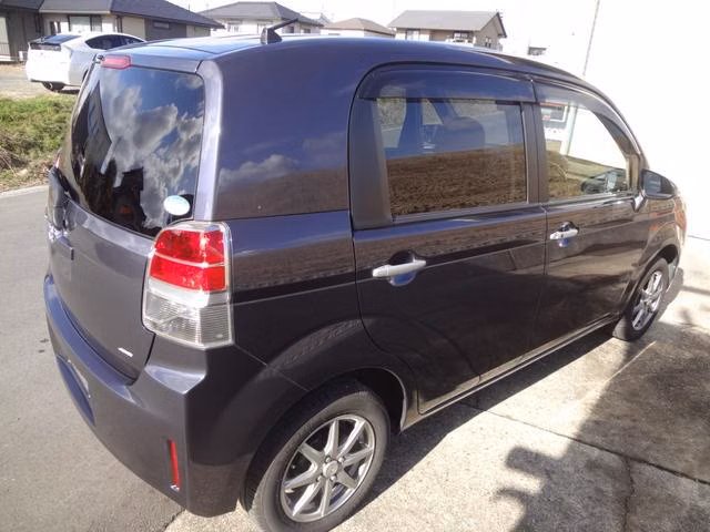 TOYOTA SPADE