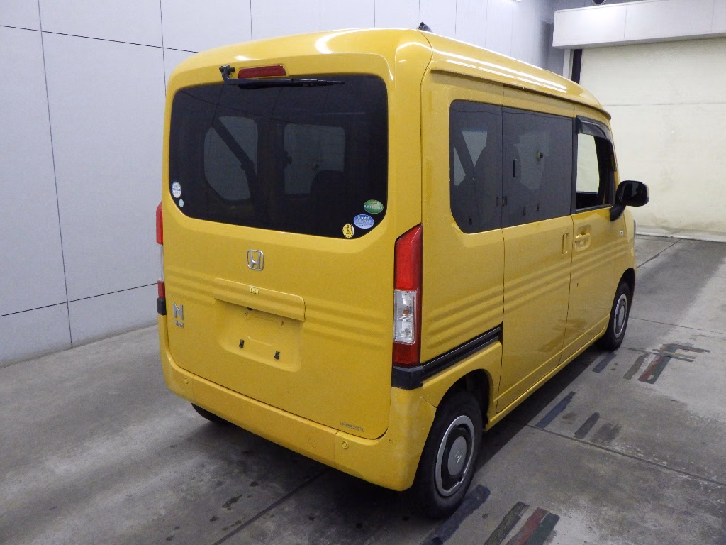 HONDA N-VAN