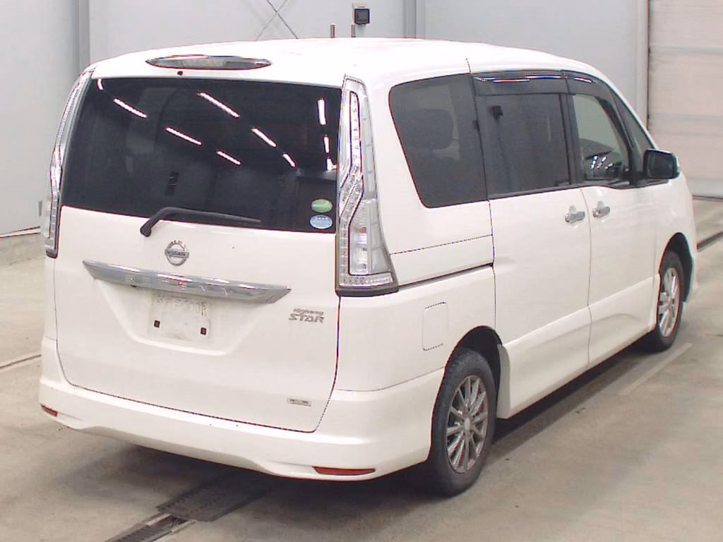 NISSAN SERENA