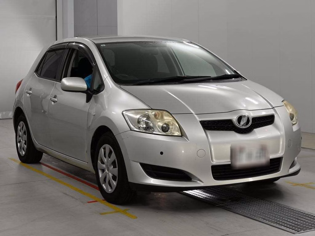 TOYOTA AURIS