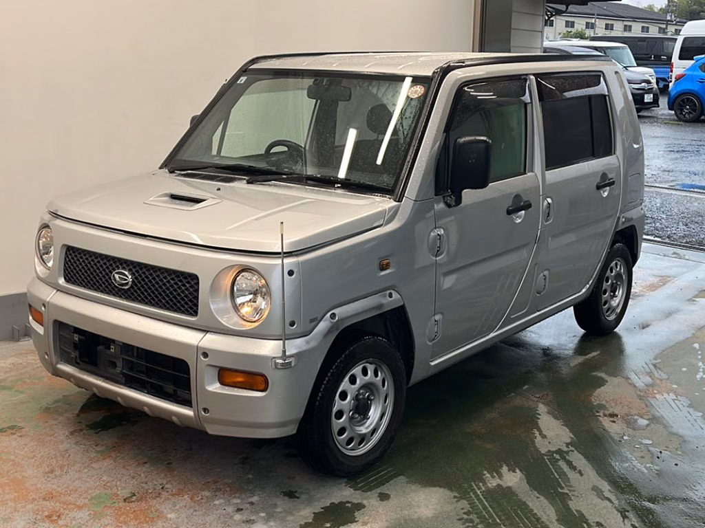 DAIHATSU NAKED