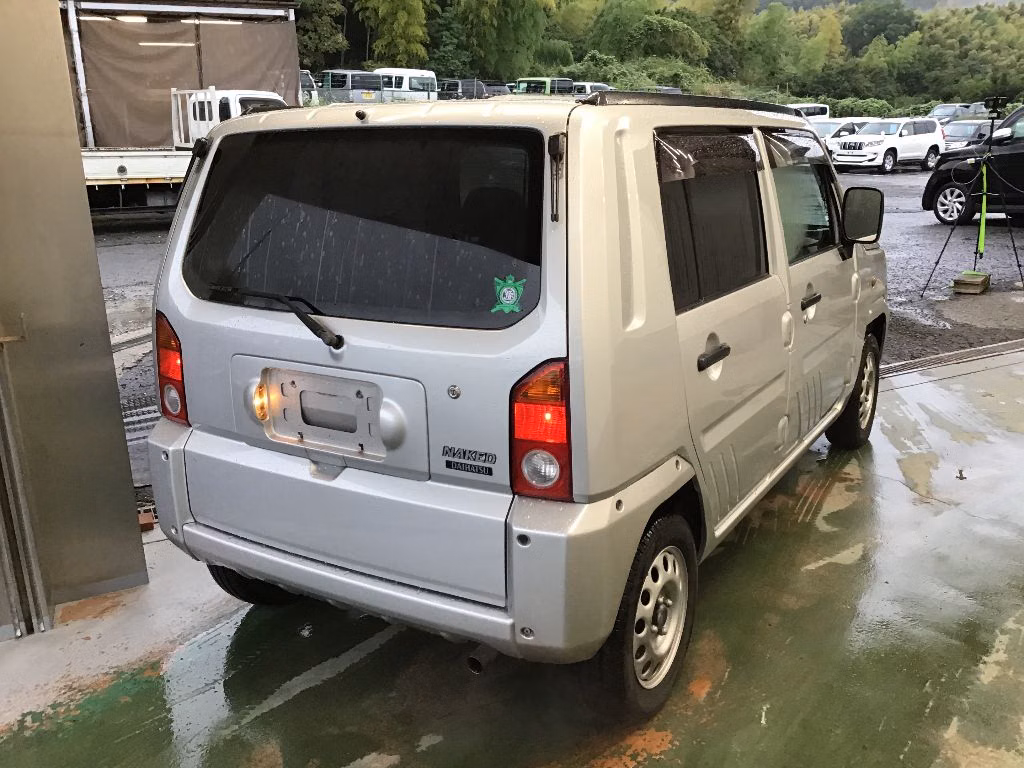 DAIHATSU NAKED