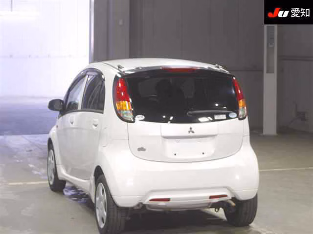 MITSUBISHI I