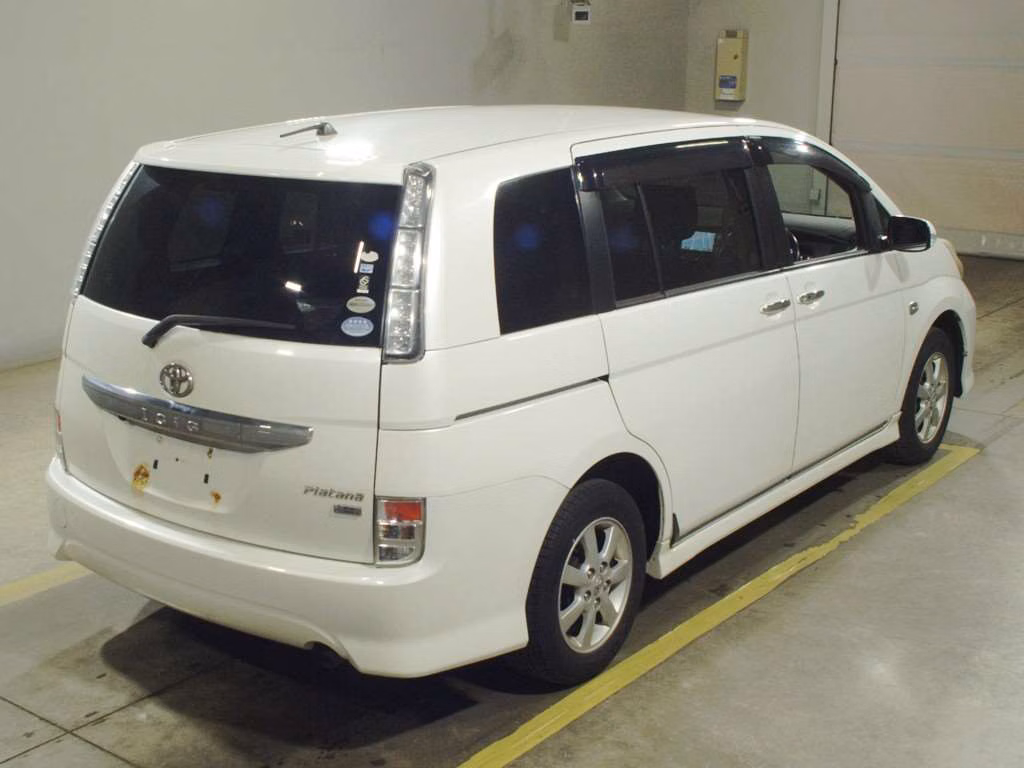 TOYOTA ISIS