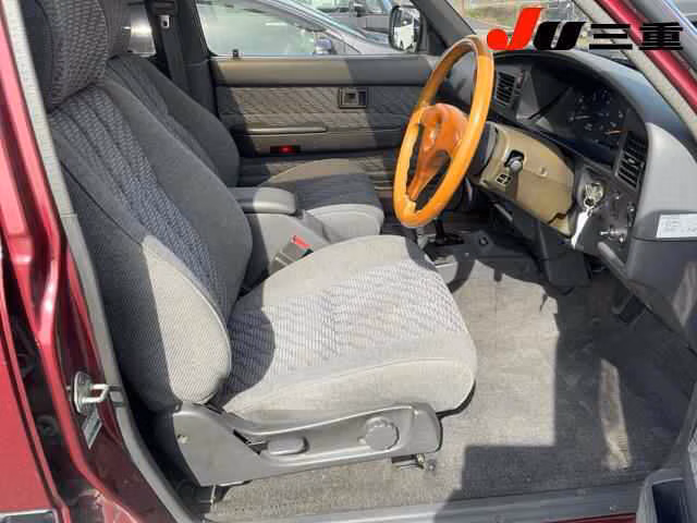TOYOTA HILUX SURF
