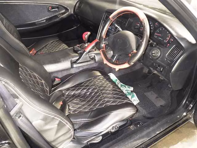 TOYOTA MR2