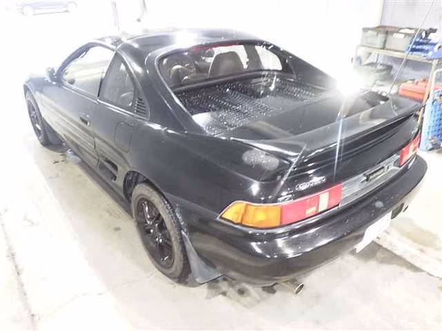 TOYOTA MR2