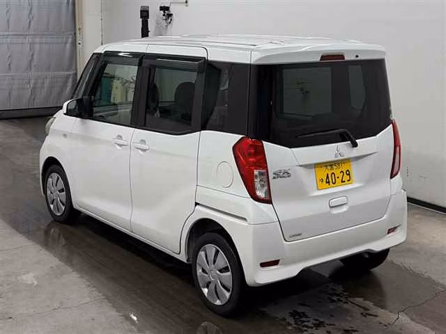 MITSUBISHI EK SPACE
