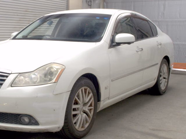 NISSAN FUGA
