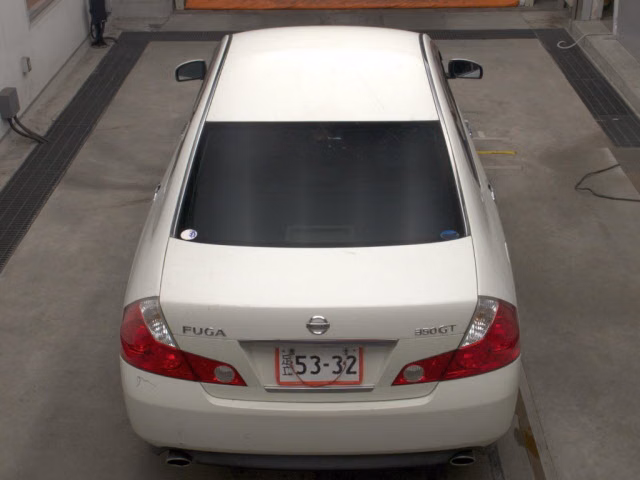 NISSAN FUGA