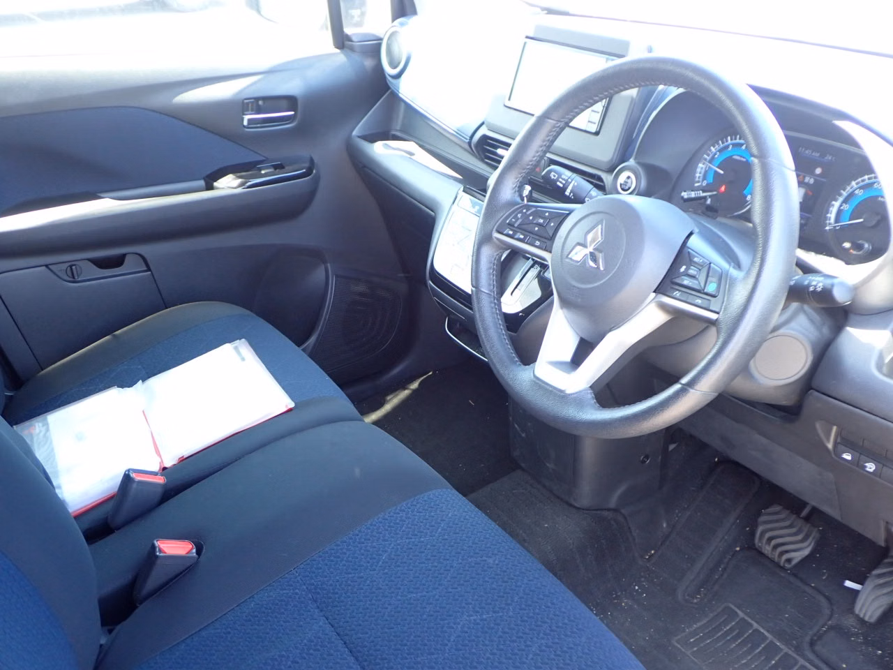 MITSUBISHI EK X