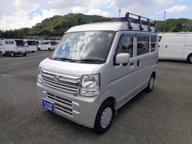 NISSAN NV100 CLIPPER