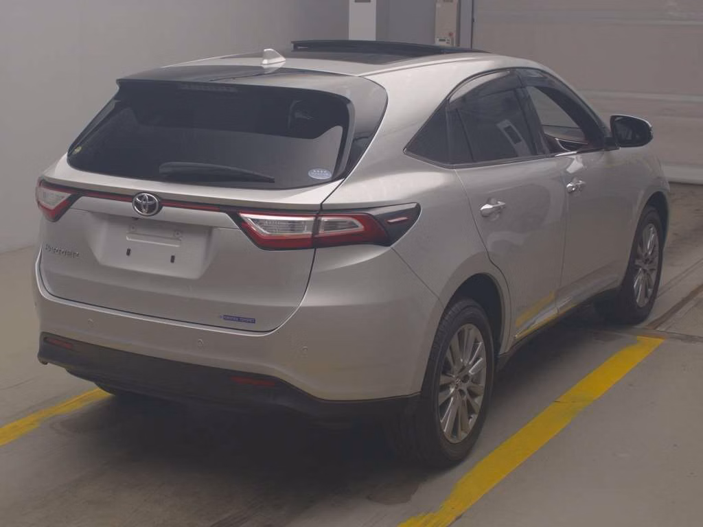 TOYOTA HARRIER