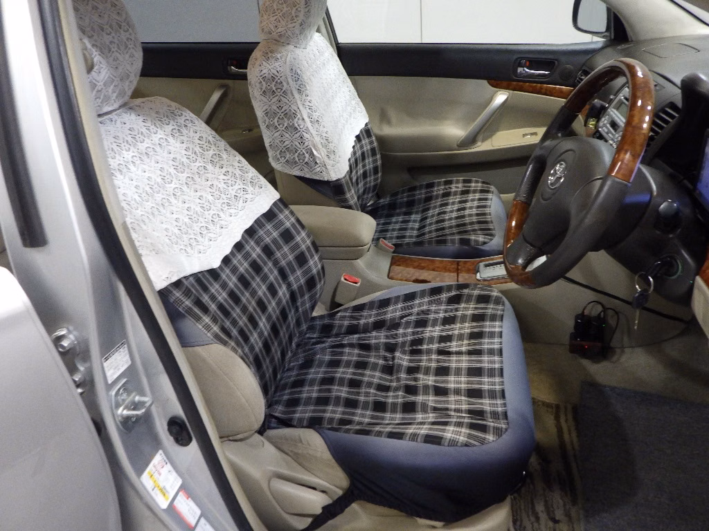 TOYOTA PREMIO