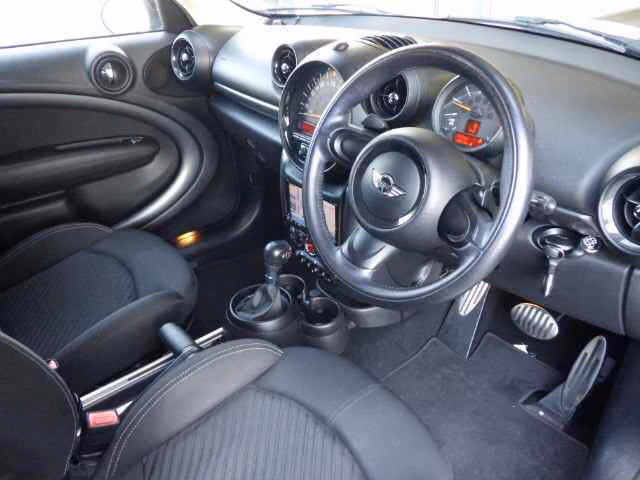 MINI CROSSOVER