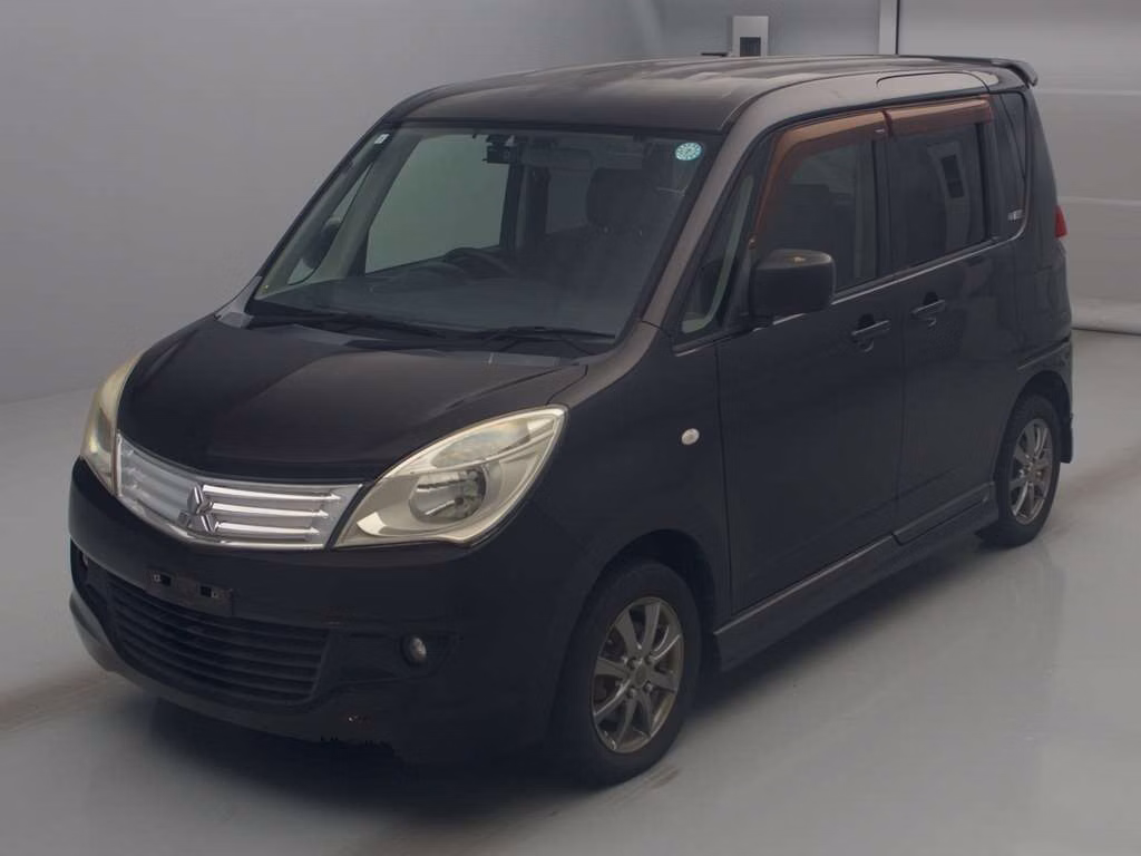 Mitsubishi Delica D:2