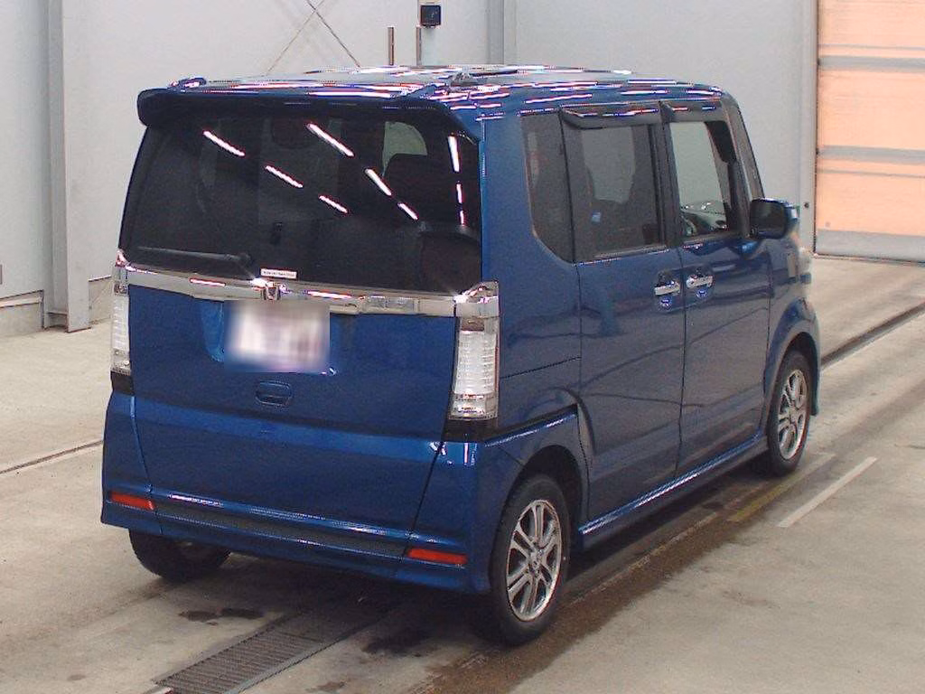HONDA N-BOX+