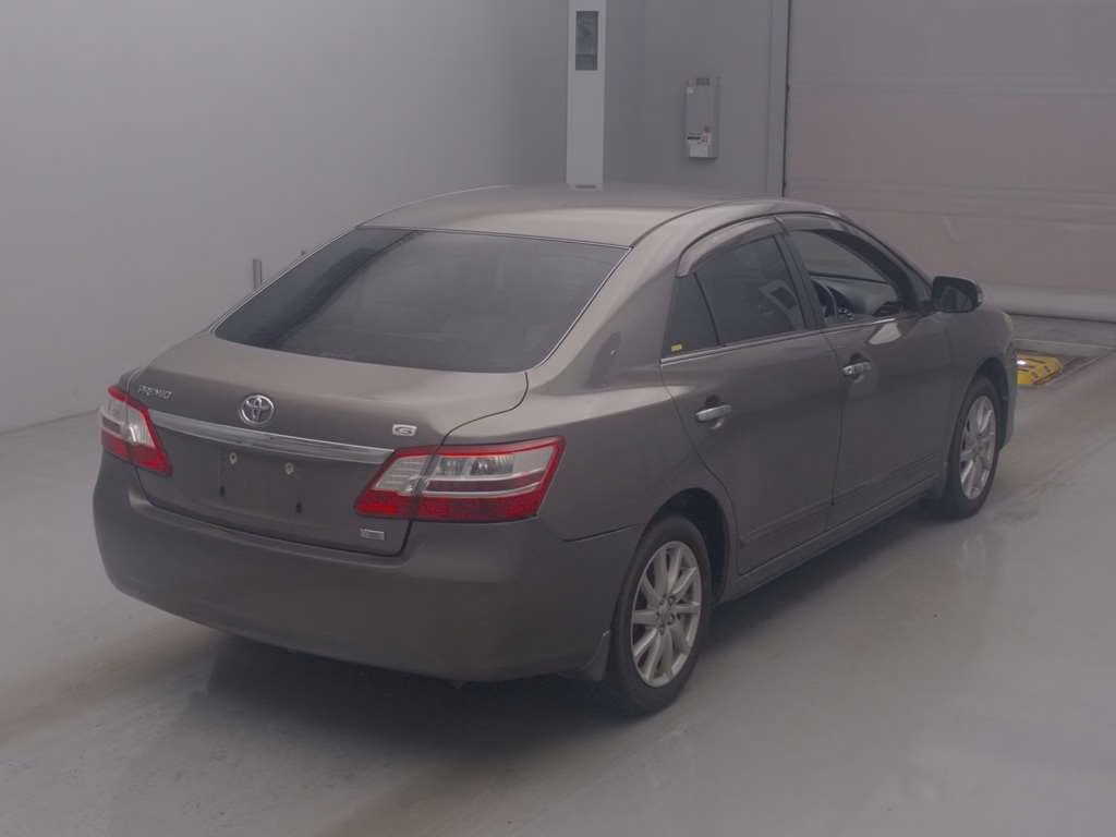 TOYOTA PREMIO