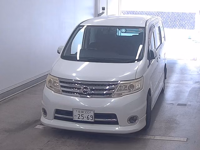 NISSAN SERENA