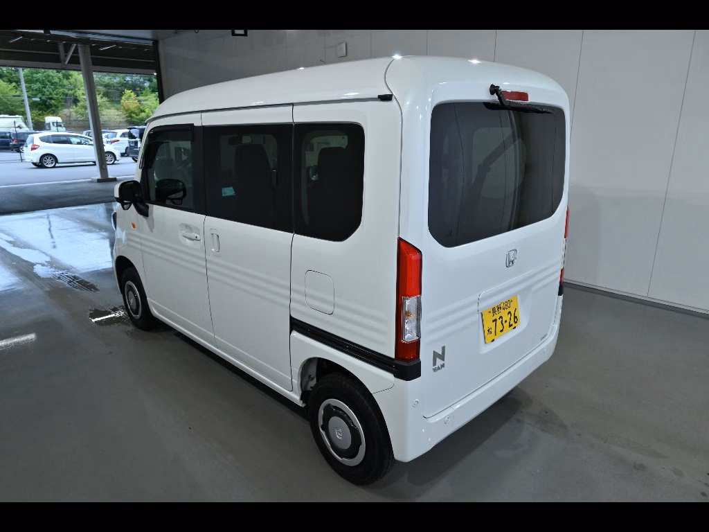 HONDA N-VAN