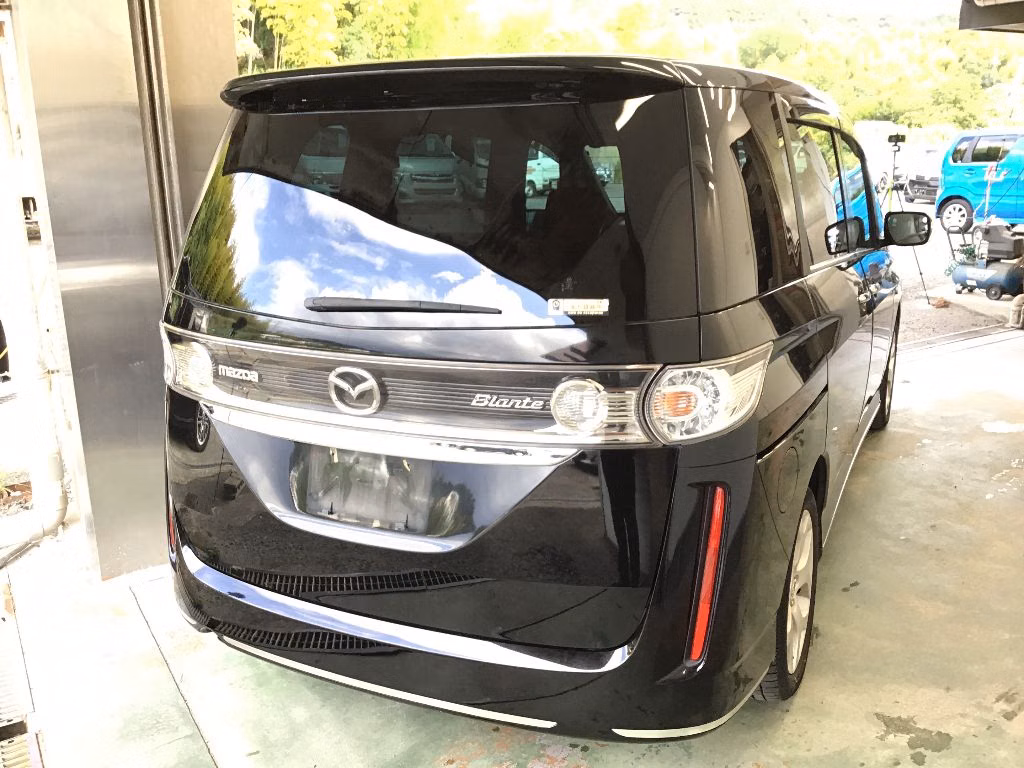 MAZDA BIANTE