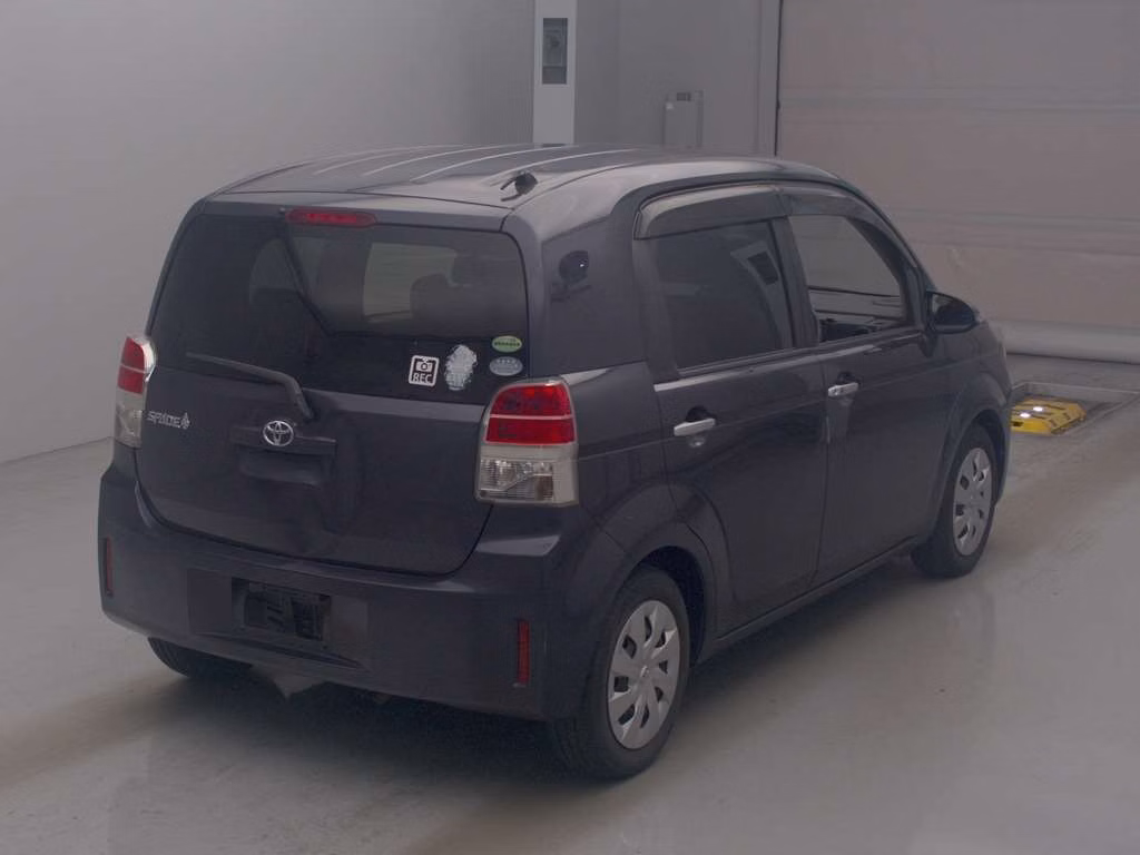 TOYOTA SPADE