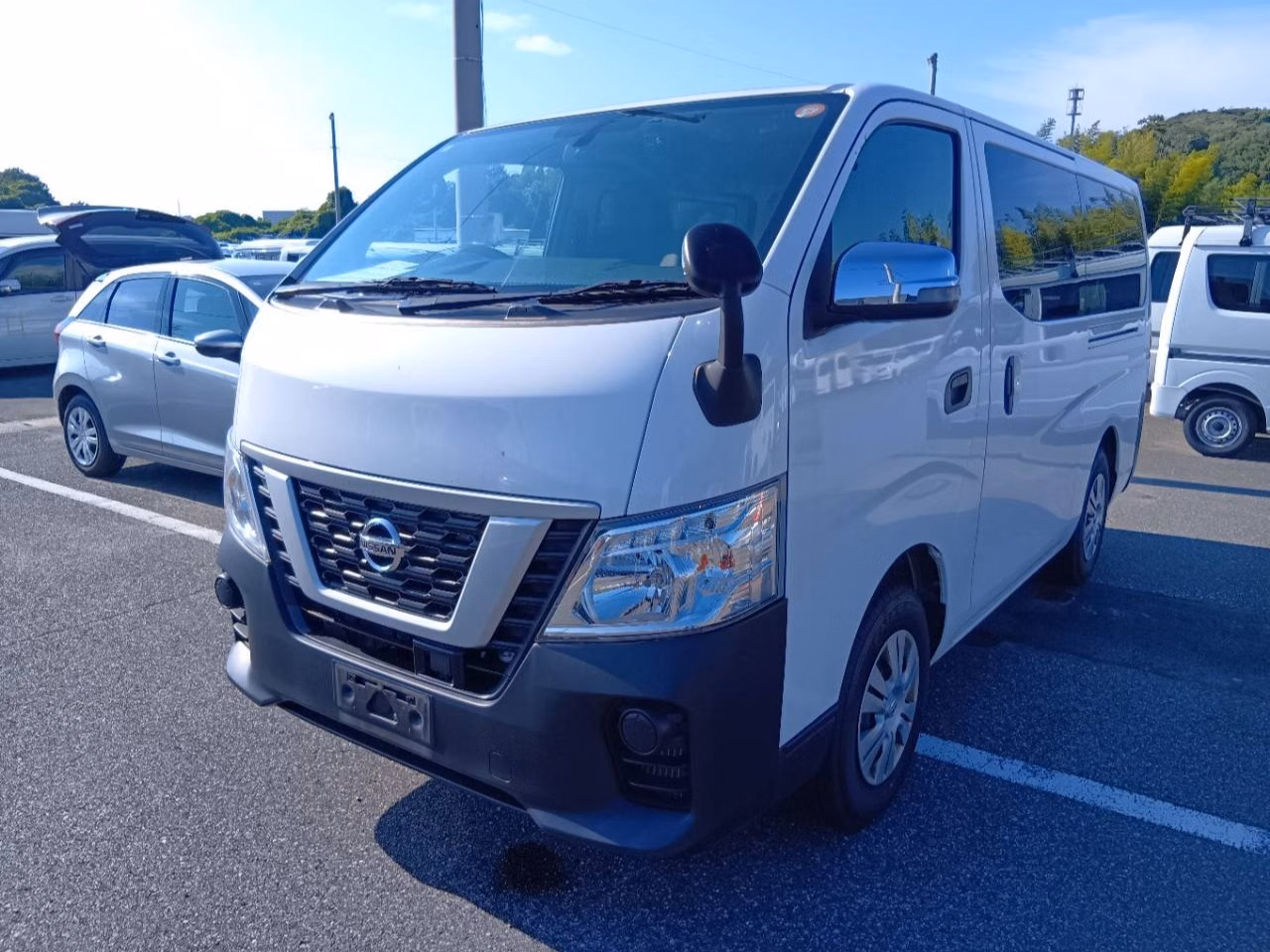 NISSAN NV350 CARAVAN