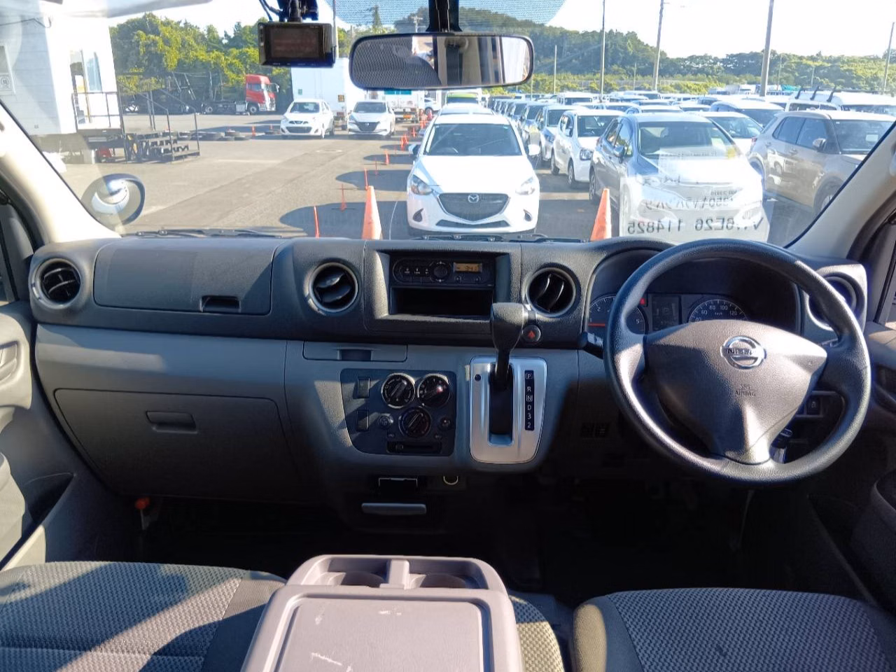 NISSAN NV350 CARAVAN