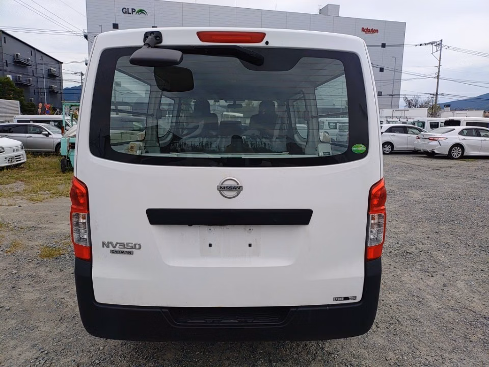 NISSAN NV350 CARAVAN