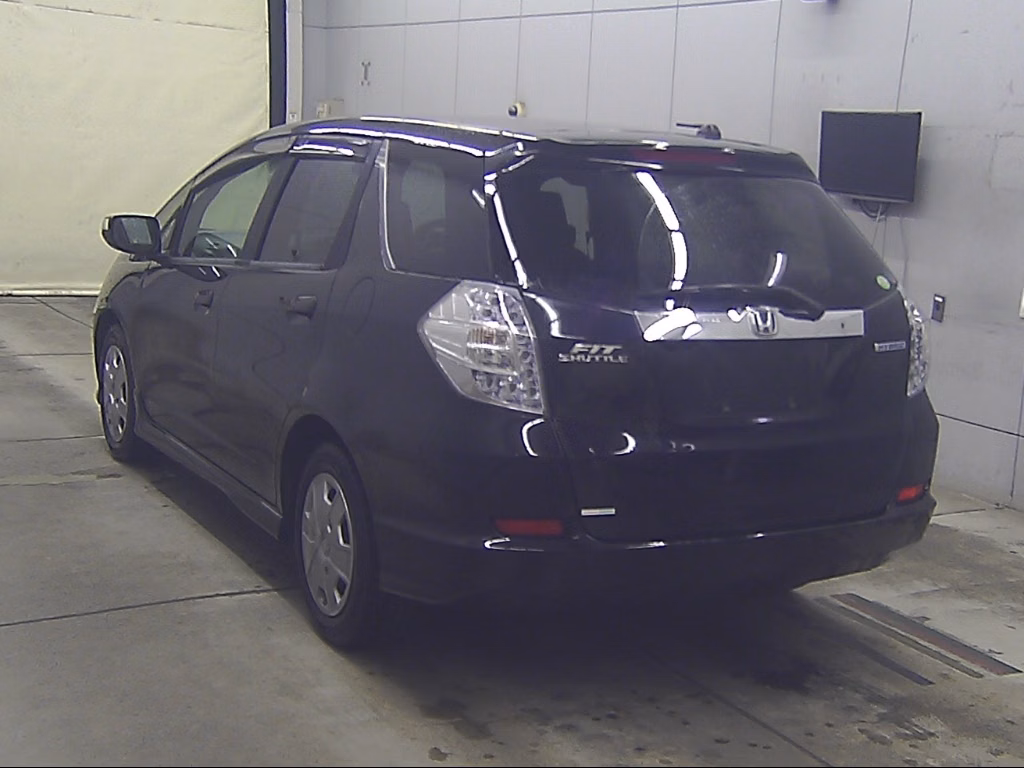 HONDA FIT SHUTTLE
