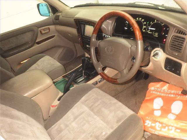 TOYOTA LAND CRUISER