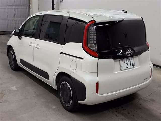 TOYOTA SIENTA
