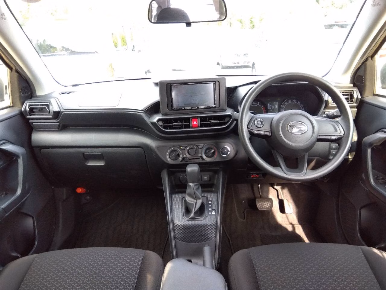 DAIHATSU ROCKY