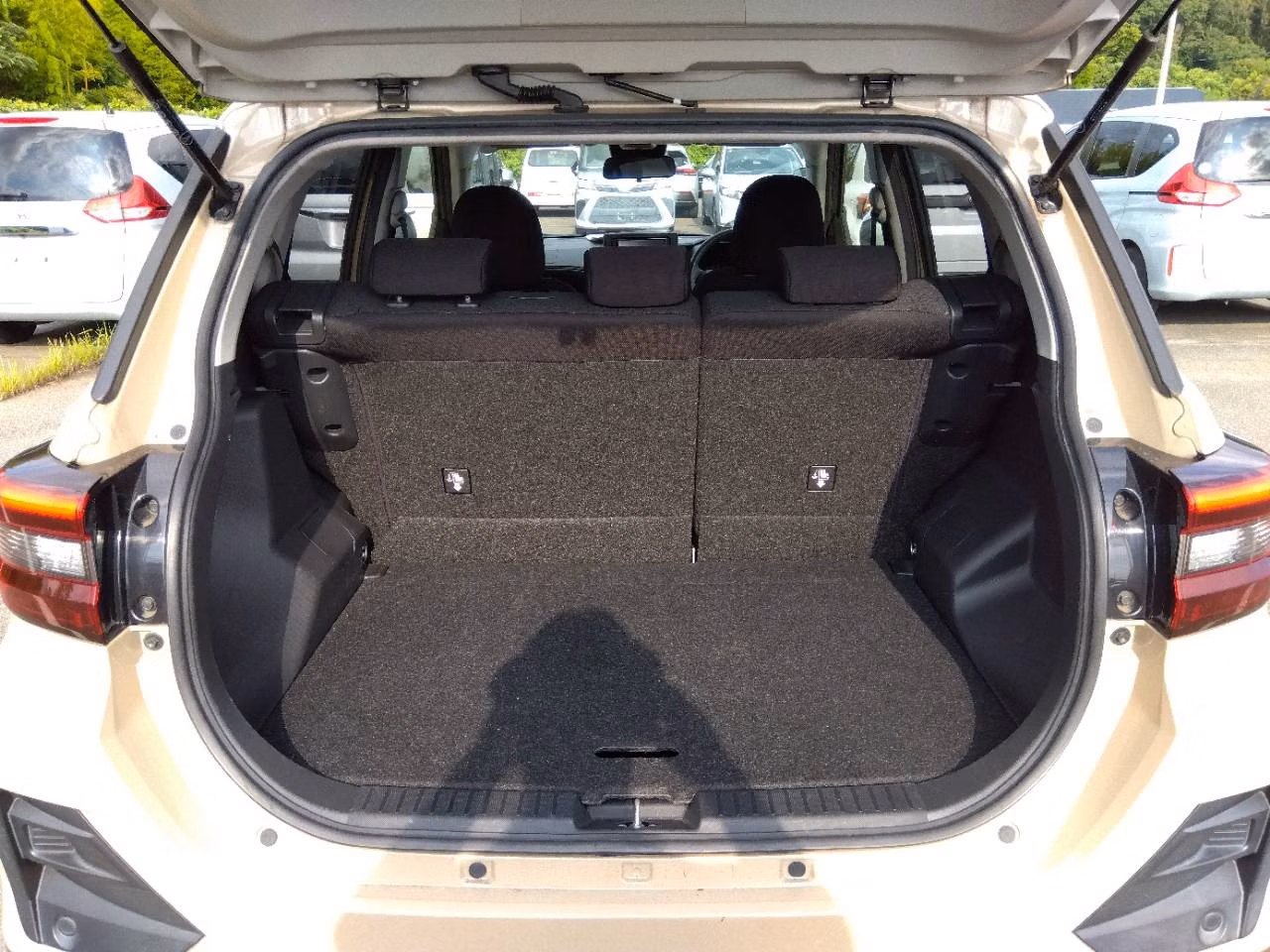 DAIHATSU ROCKY