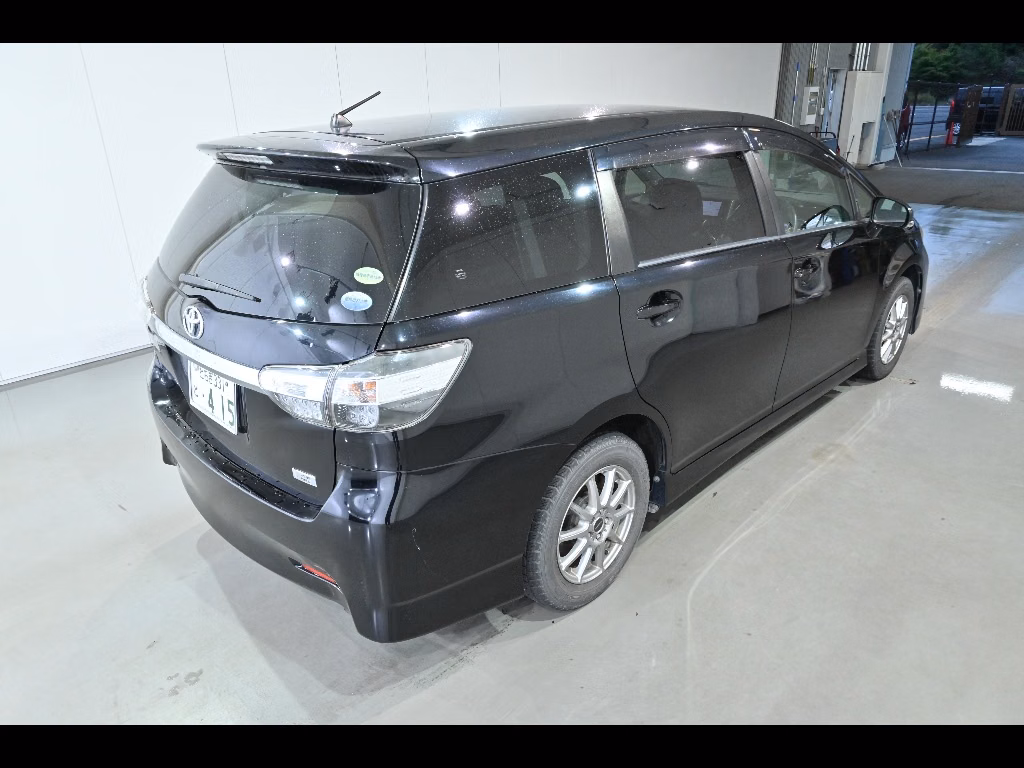 TOYOTA WISH