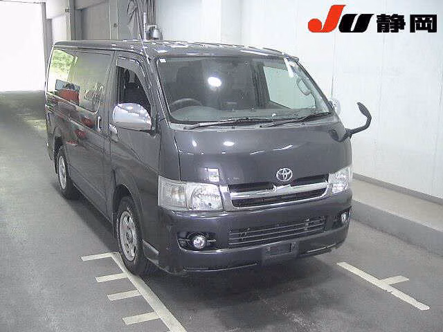 TOYOTA REGIUS ACE