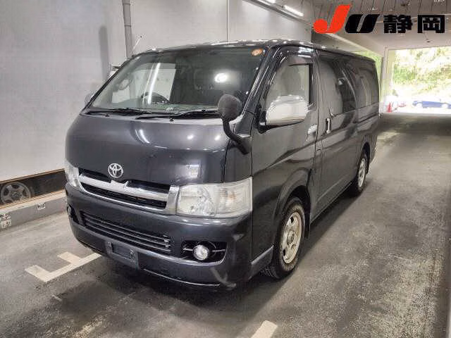 TOYOTA REGIUS ACE
