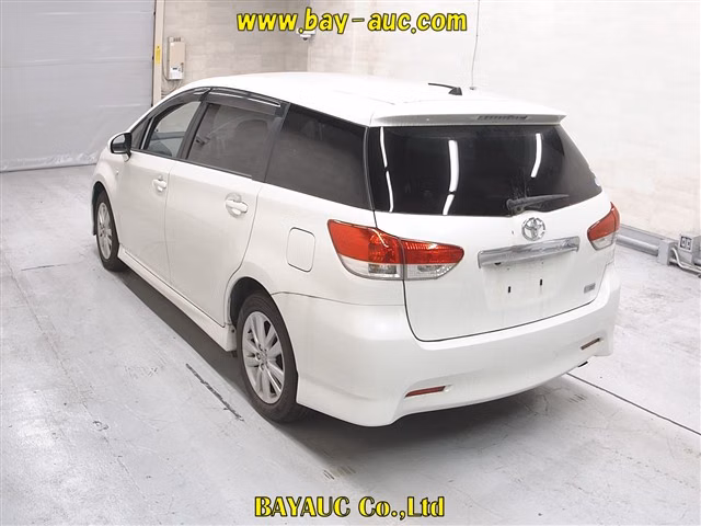 TOYOTA WISH