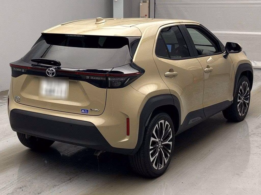 TOYOTA YARIS CROSS
