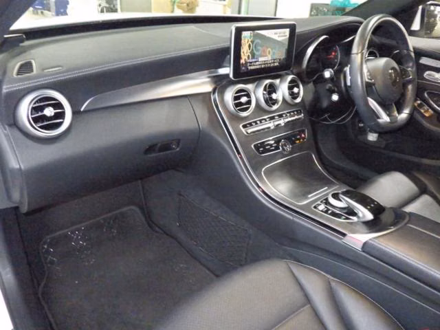 MERCEDES-BENZ C-CLASS