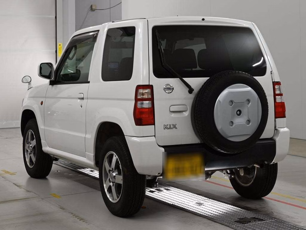 NISSAN KIX