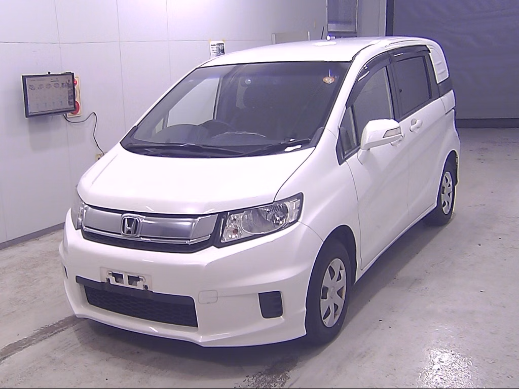 HONDA FREED SPIKE