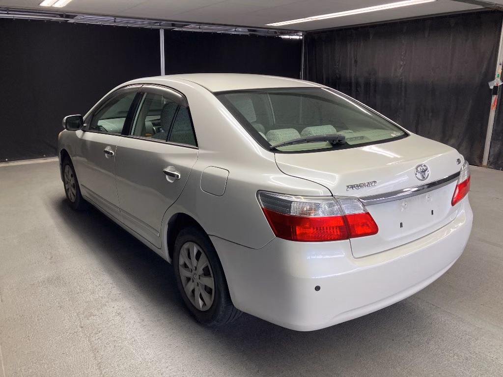 TOYOTA PREMIO