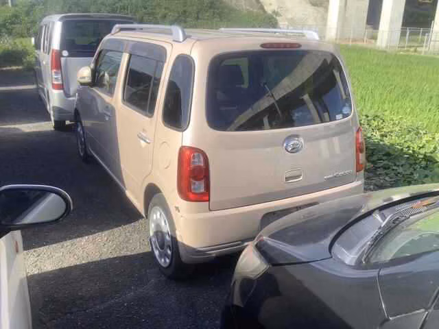 DAIHATSU MIRA COCOA
