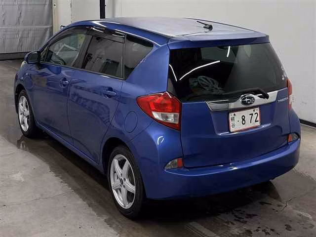 SUBARU TREZIA