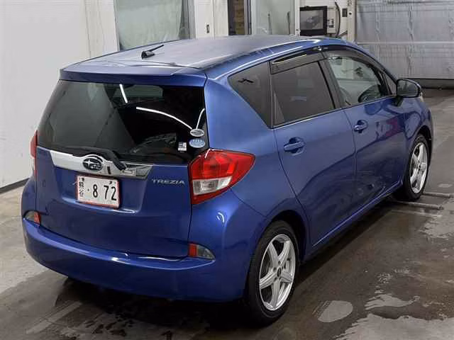 SUBARU TREZIA