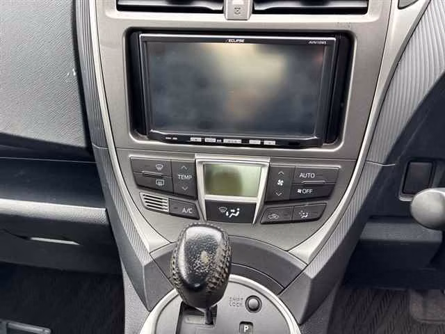 SUBARU TREZIA
